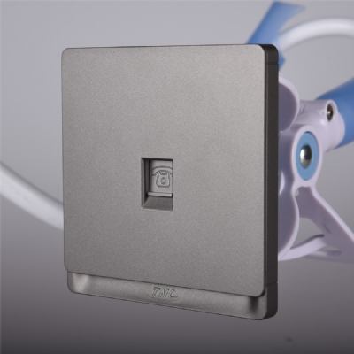 Ổ căm 1TEL Q6801-4TU